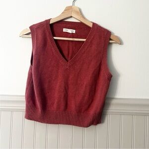 Aeropostale XS Rust V-Neck Cropped Sleeveless Knit Sweater Vest